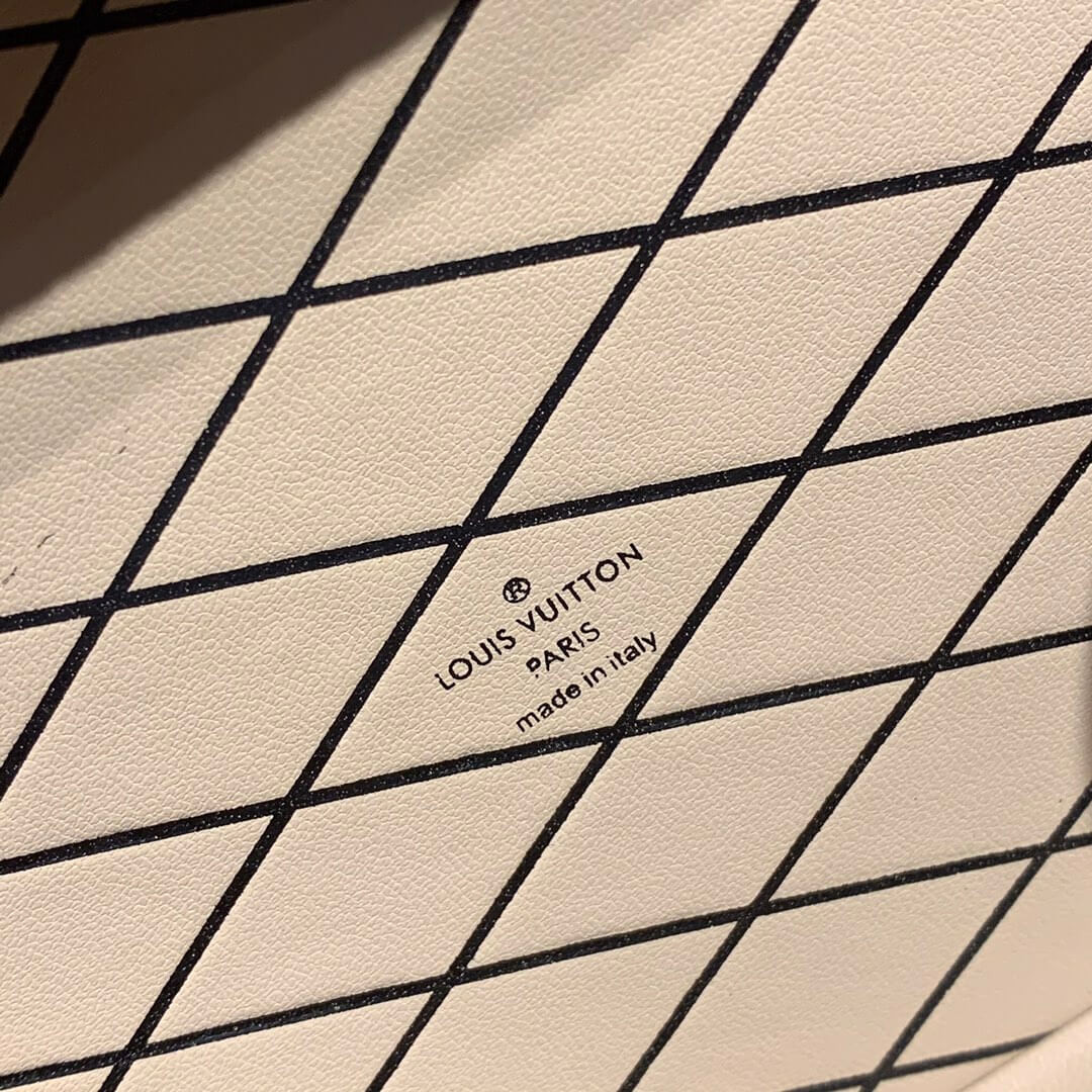 Louis Vuitton Monogram Reverse Canvas Petite Malle M44154