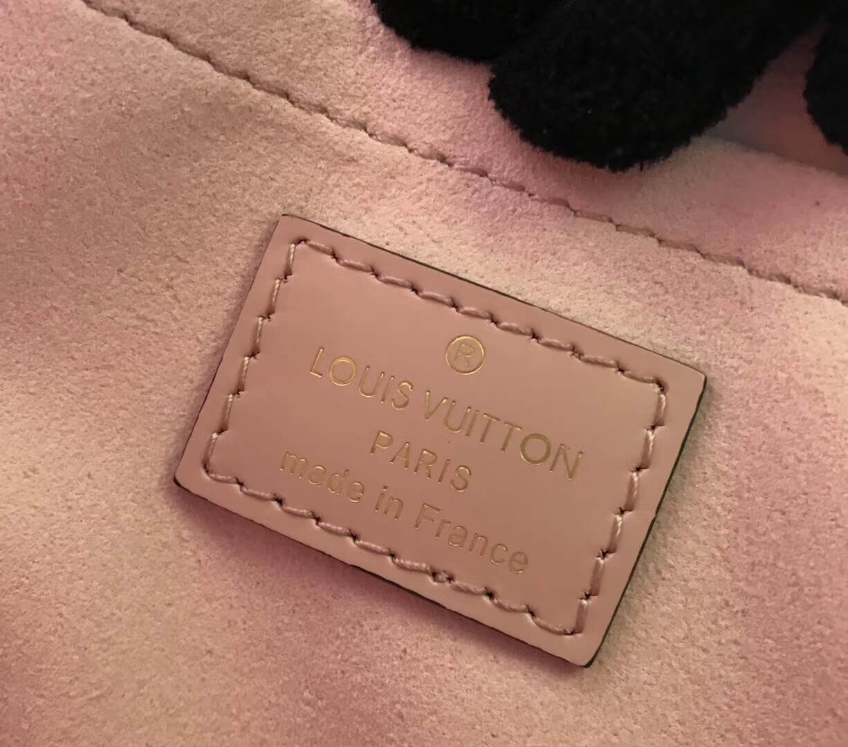 Louis Vuitton Epi Leather Locky BB Bag M52879