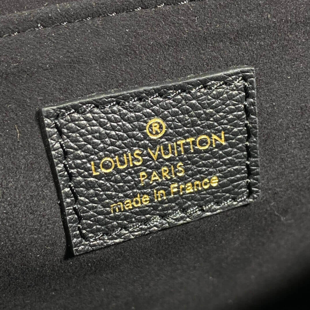 Louis Vuitton Lockme Chain PM M57073