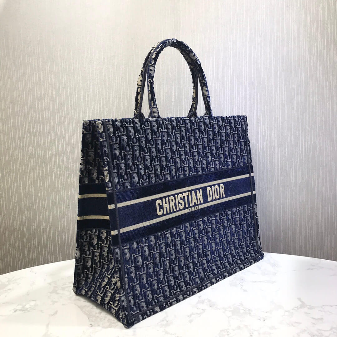 Dior Oblique Embroidered Velvet Book Tote M1286Z