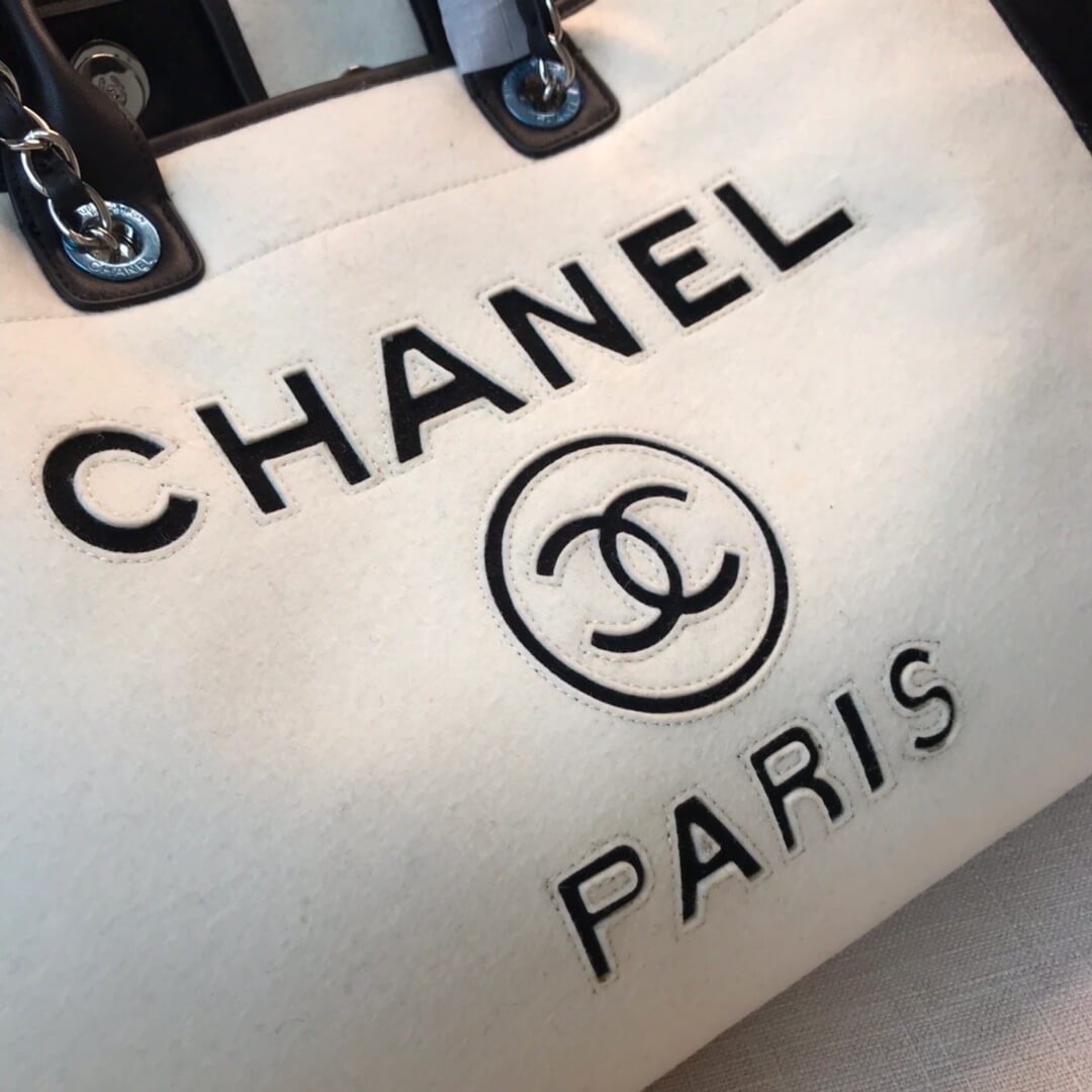 Chanel Large Shopping Bag A93786