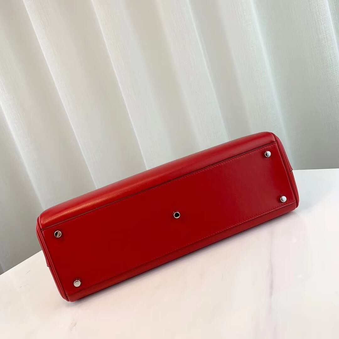 Gucci Zumi Smooth Leather Medium Top Handle Bag 564714