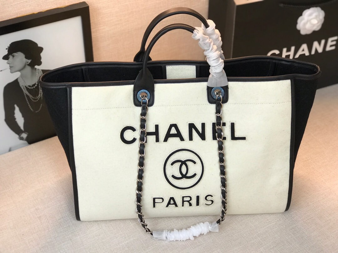 Chanel Large Shopping Bag A93786