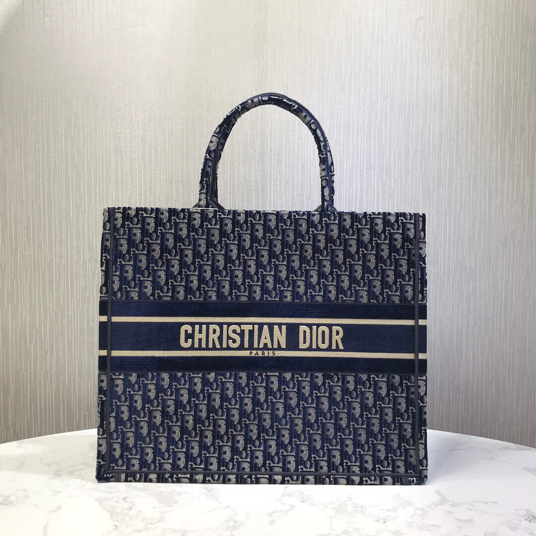 Dior Oblique Embroidered Velvet Book Tote M1286Z