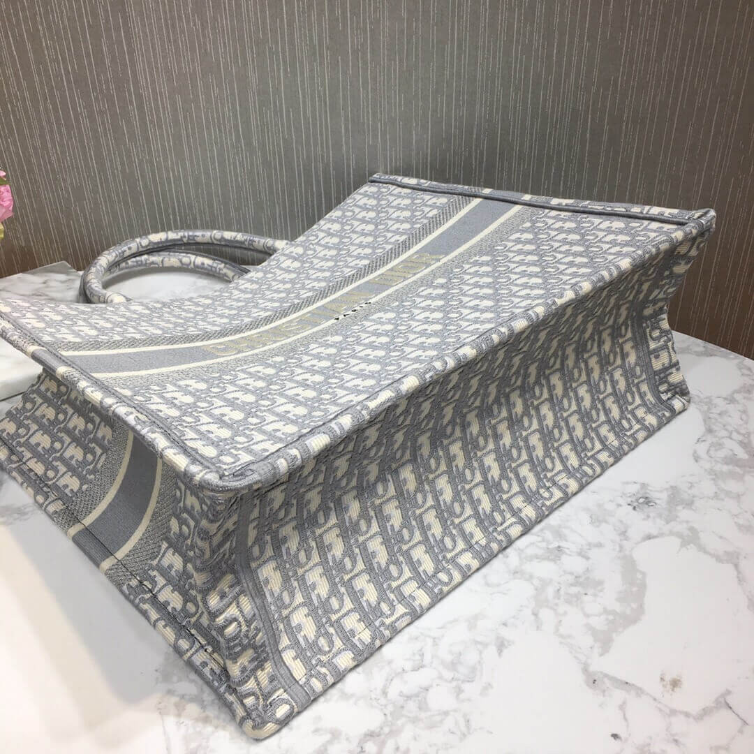 Christian Dior Book Tote Oblique M1286
