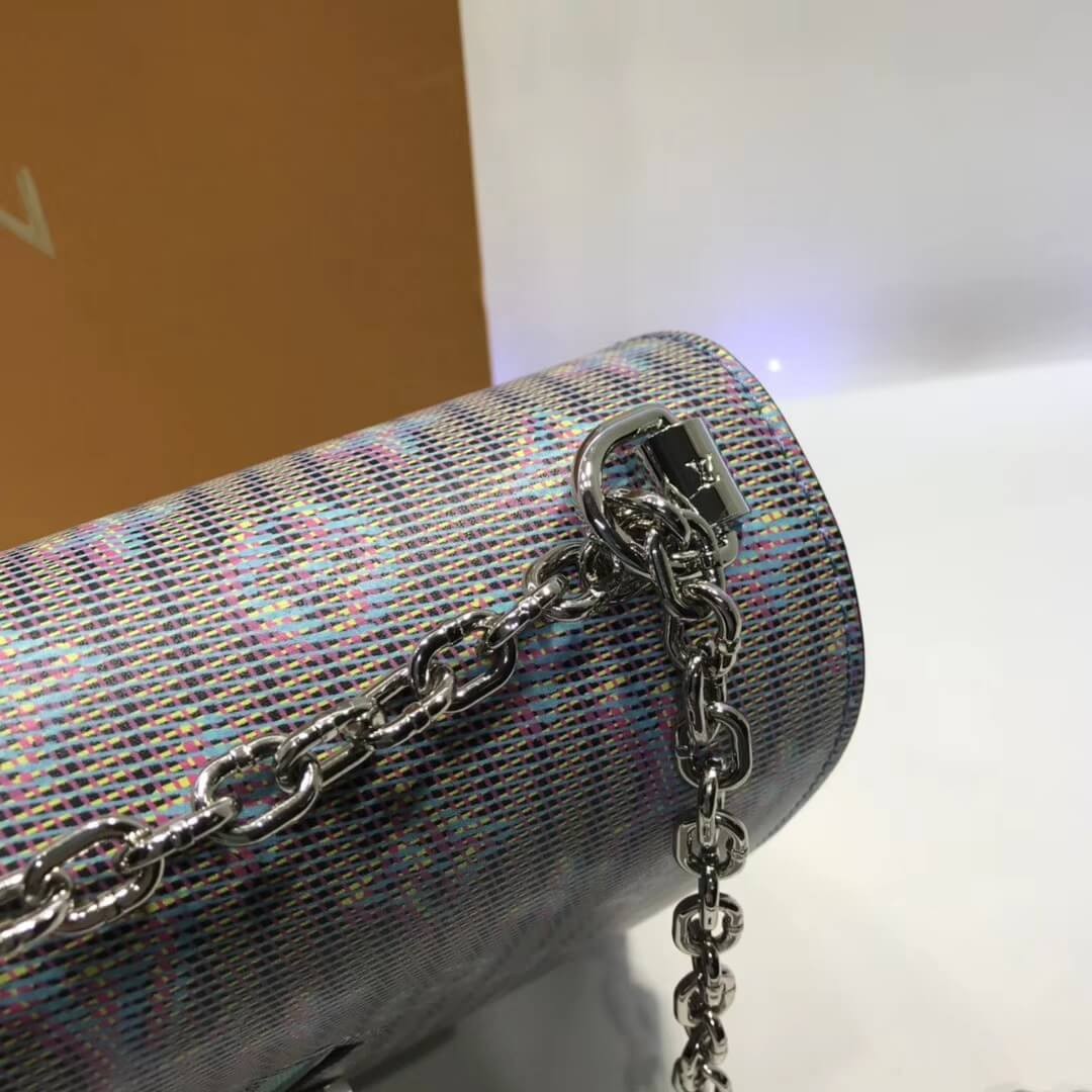 Louis Vuitton Twist MM M55480