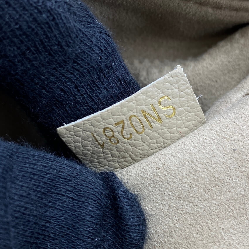 Louis Vuitton Papillon BB M46031Tourterelle/Creme