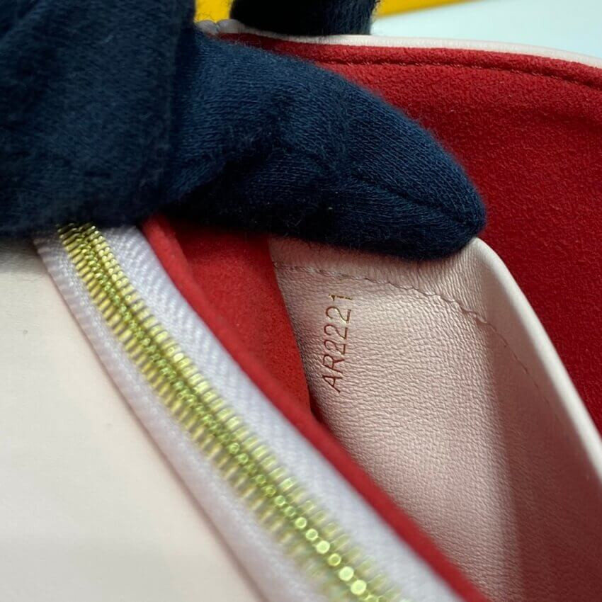 Louis Vuitton Limited Edition Pochette Coussin M80834 Dragee Pink