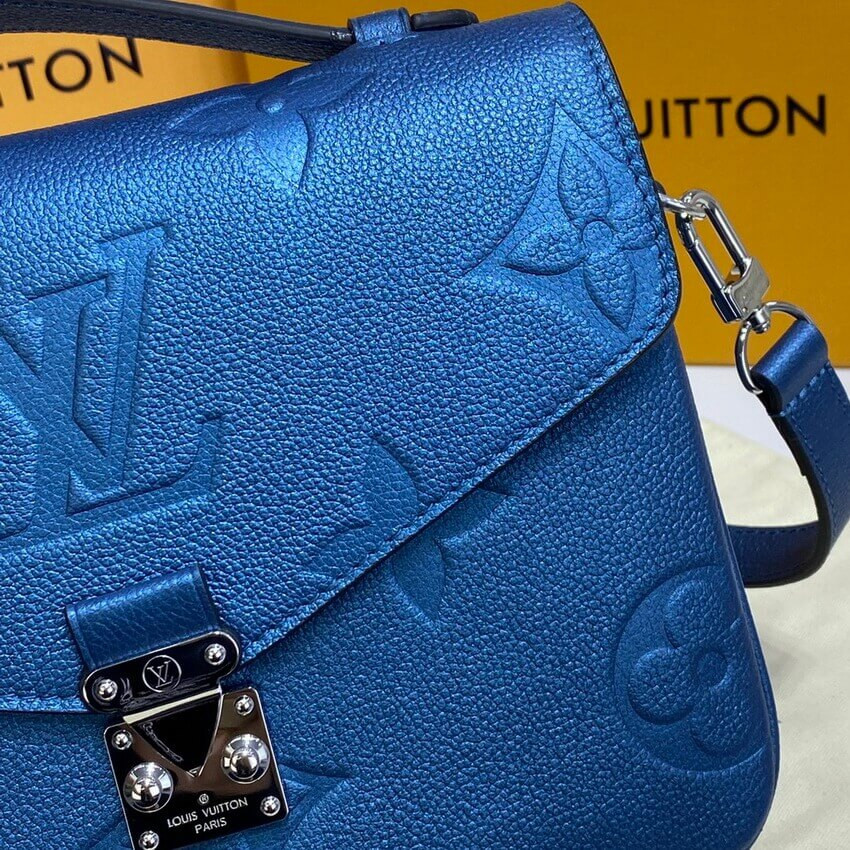 Louis Vuitton Pochette Metis M59211 Navy Nacre