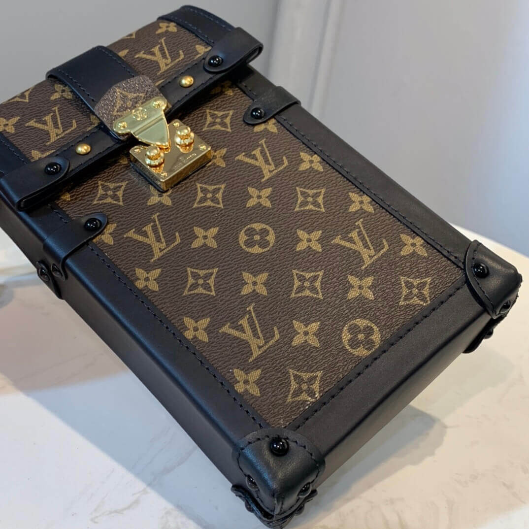 Louis Vuitton Vertical Trunk Pochette M63913