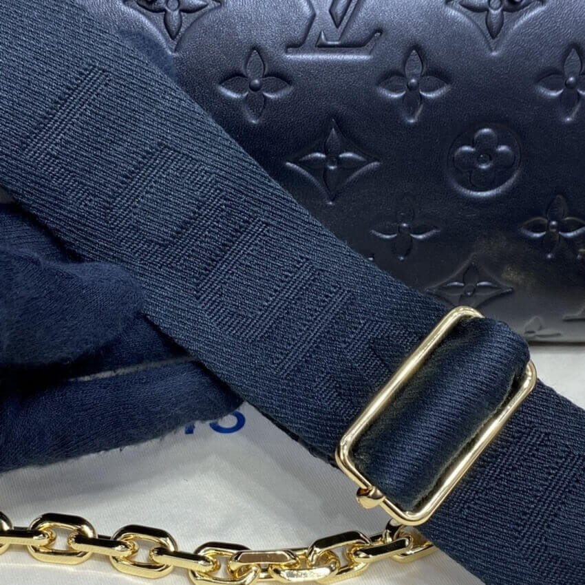 Louis Vuitton Speedy Bandoulière 22 in Black M58631