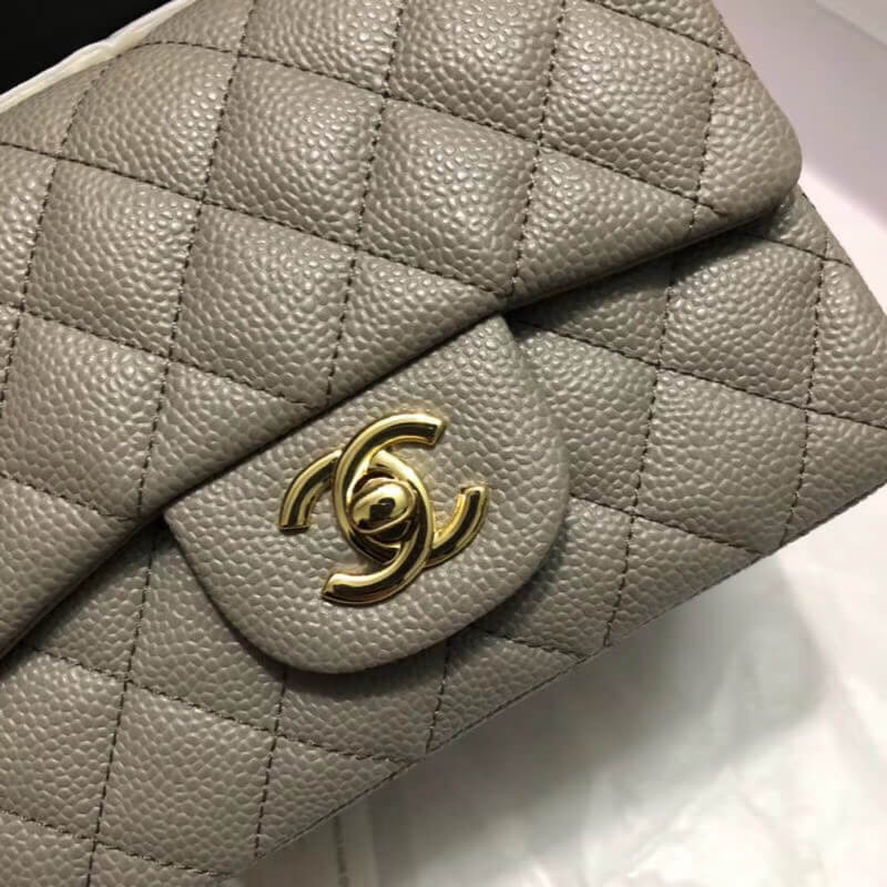 Chanel Caviar Leathe 17cm Classic Flap Bag 1115
