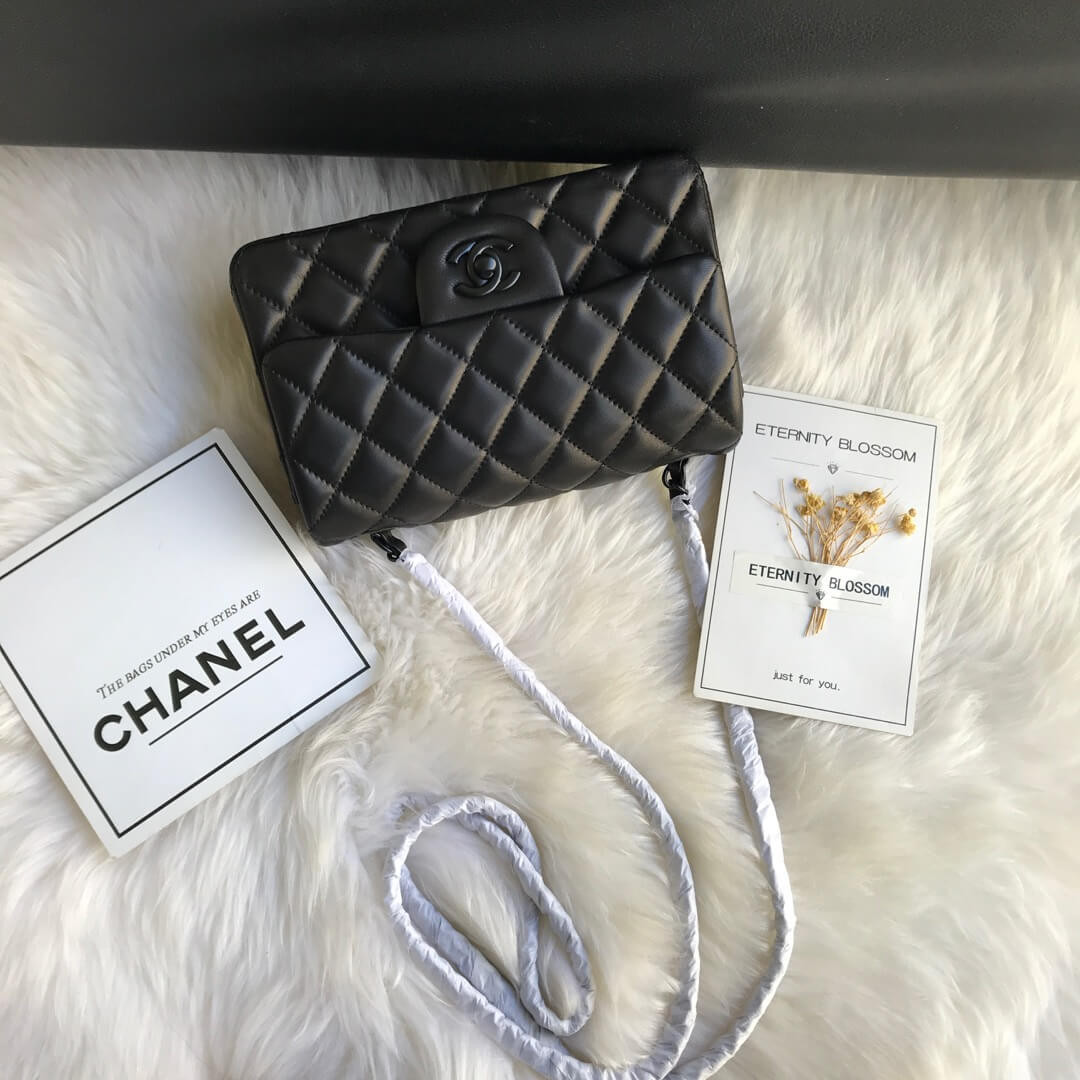 Chanel Lambskin 20cm Classic Flap Bag 1116 Black