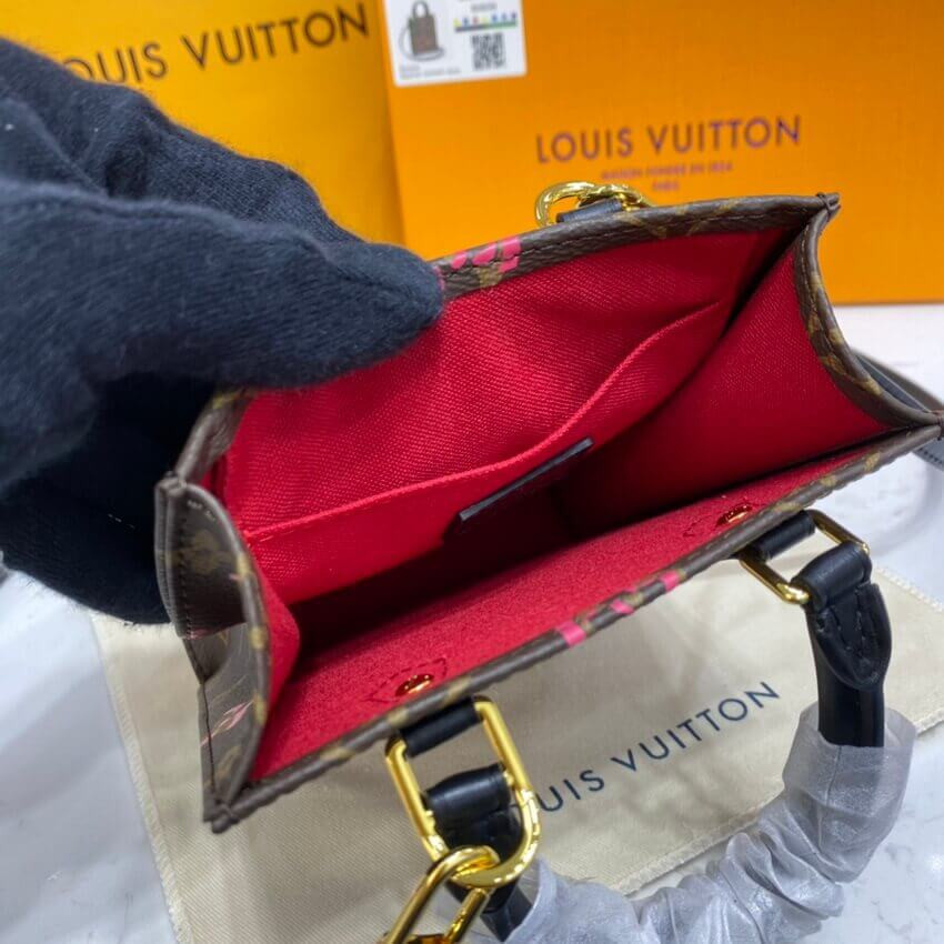 Louis Vuitton Signature Drawn Petit Sac Plat M80839