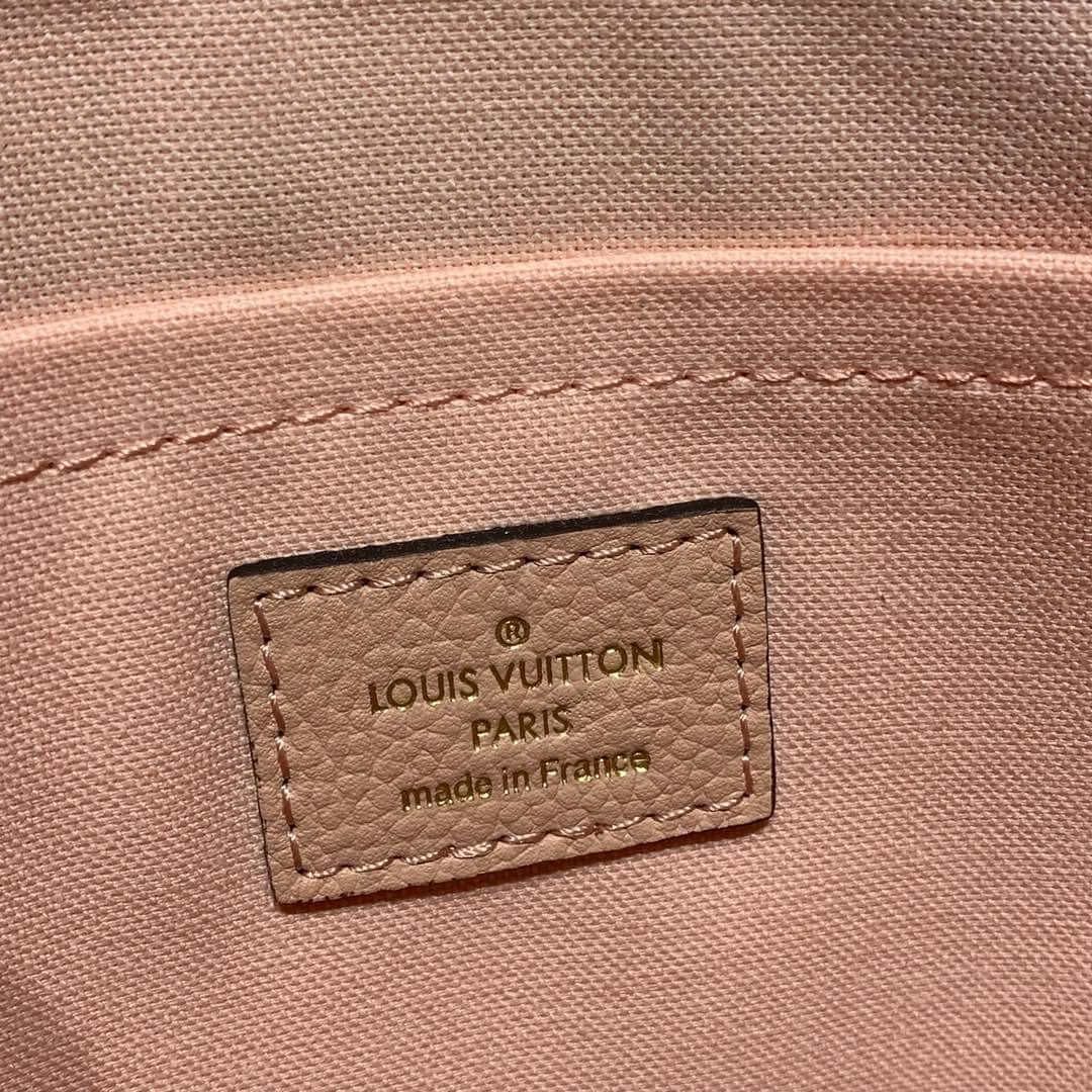 Louis Vuitton Monogram Empreinte Leather Daily Pouch M62937