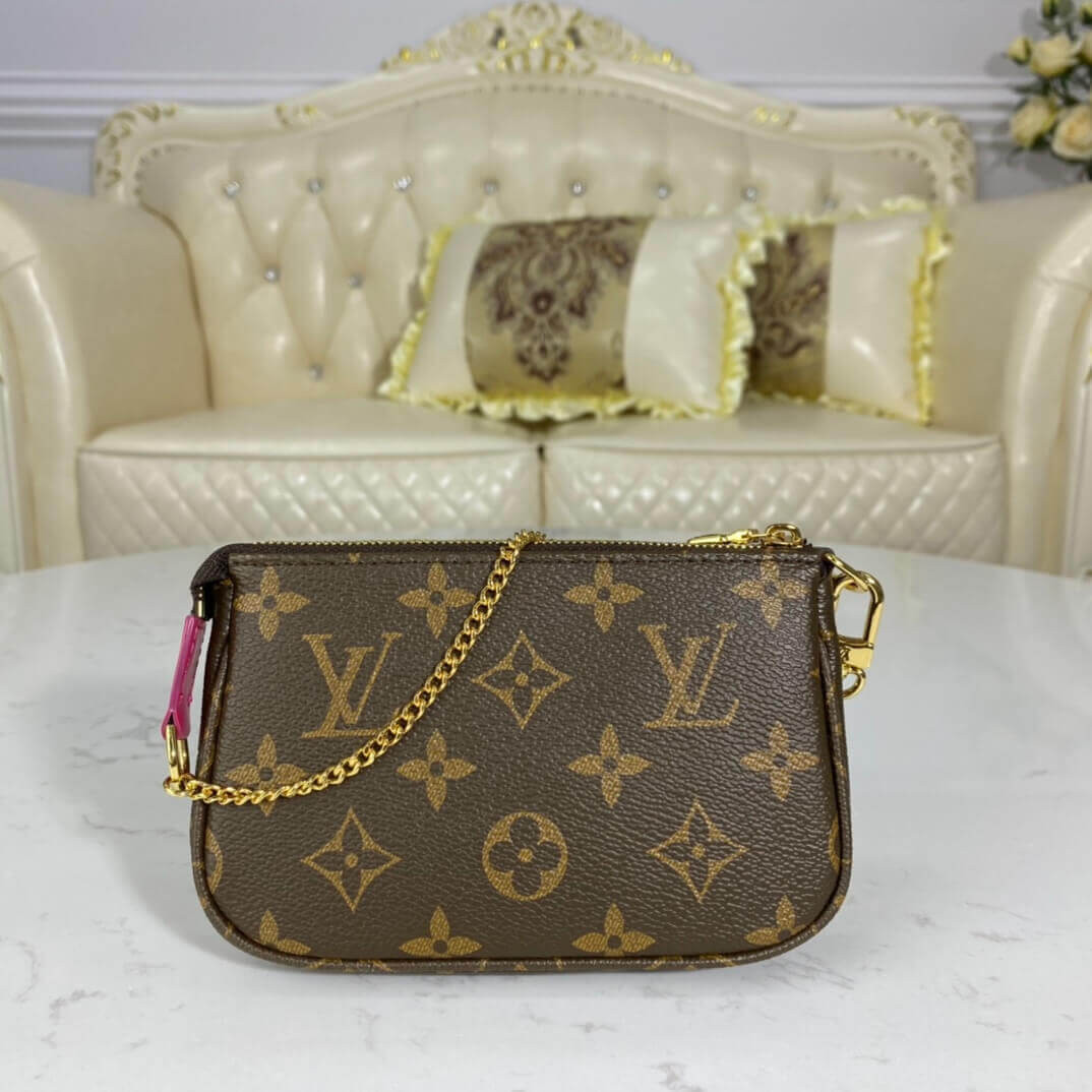 Louis Vuitton Mini Pochette Accessoires M69752
