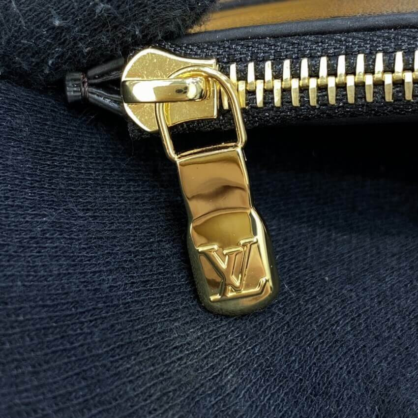 Louis Vuitton Monogram Slim Purse M80348