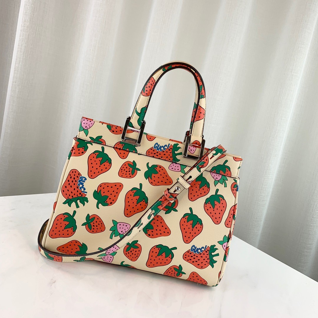 Gucci Zumi Strawberry Print Small Top Handle Bag 569712
