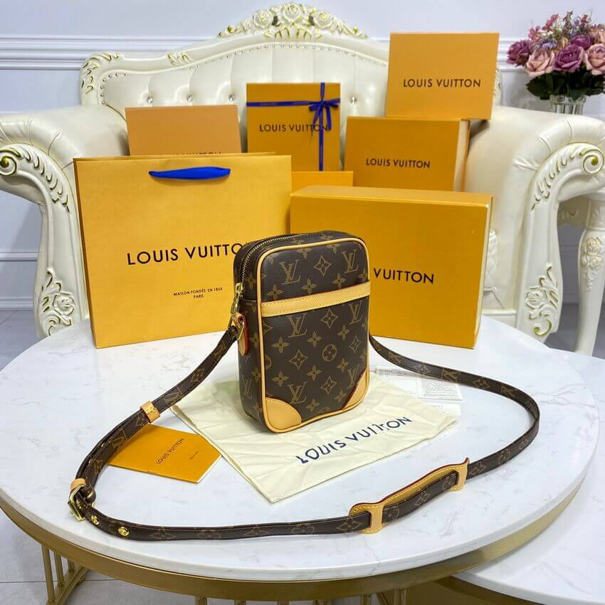 Louis Vuitton Monogram Canvas Danube Crossbady Bag M45266