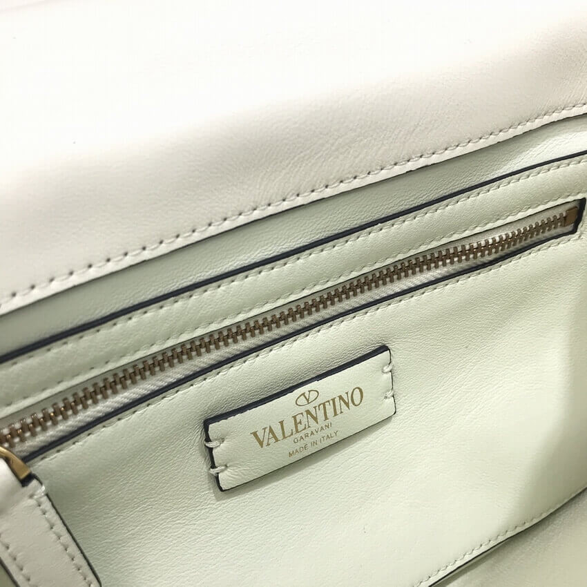 Valentino Roman Stud The Shoulder Bag In Nappa With Chain 1189S