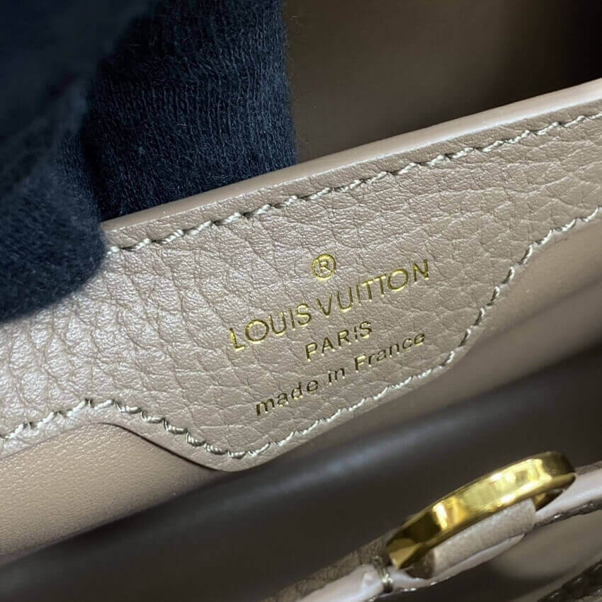 Louis Vuitton Taurillon Leather and Python Capucines BB M57539