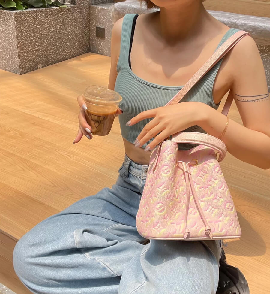 Louis Vuitton Neonoe BB M46174 Pink