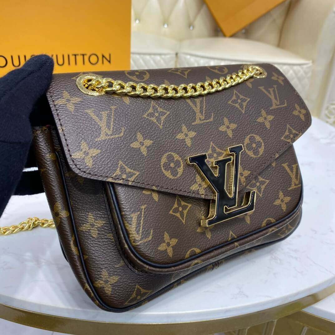 Louis Vuitton Passy Bag M45592