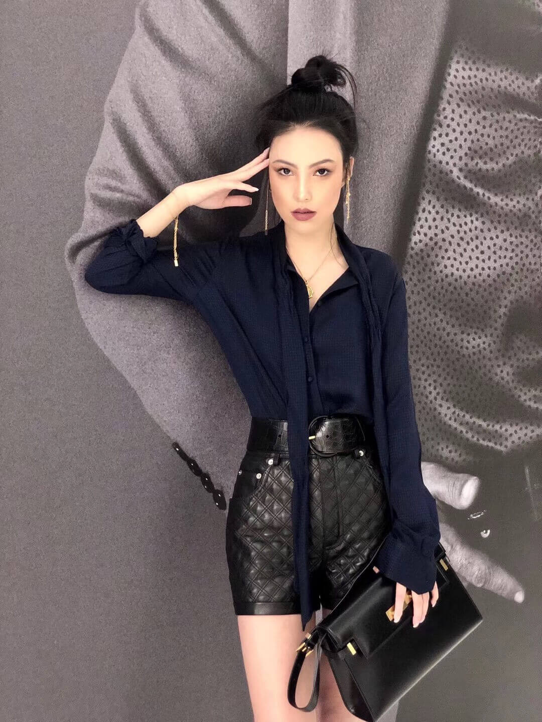 Saint Laurent Manhattan Shoulder Bag In Smooth Leather 579271