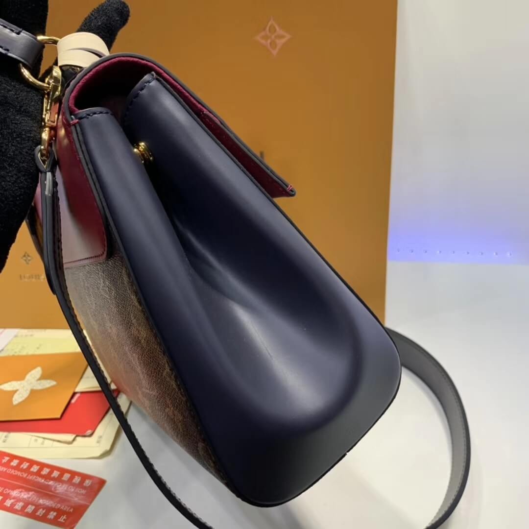 Louis Vuitton Cluny BB M44454