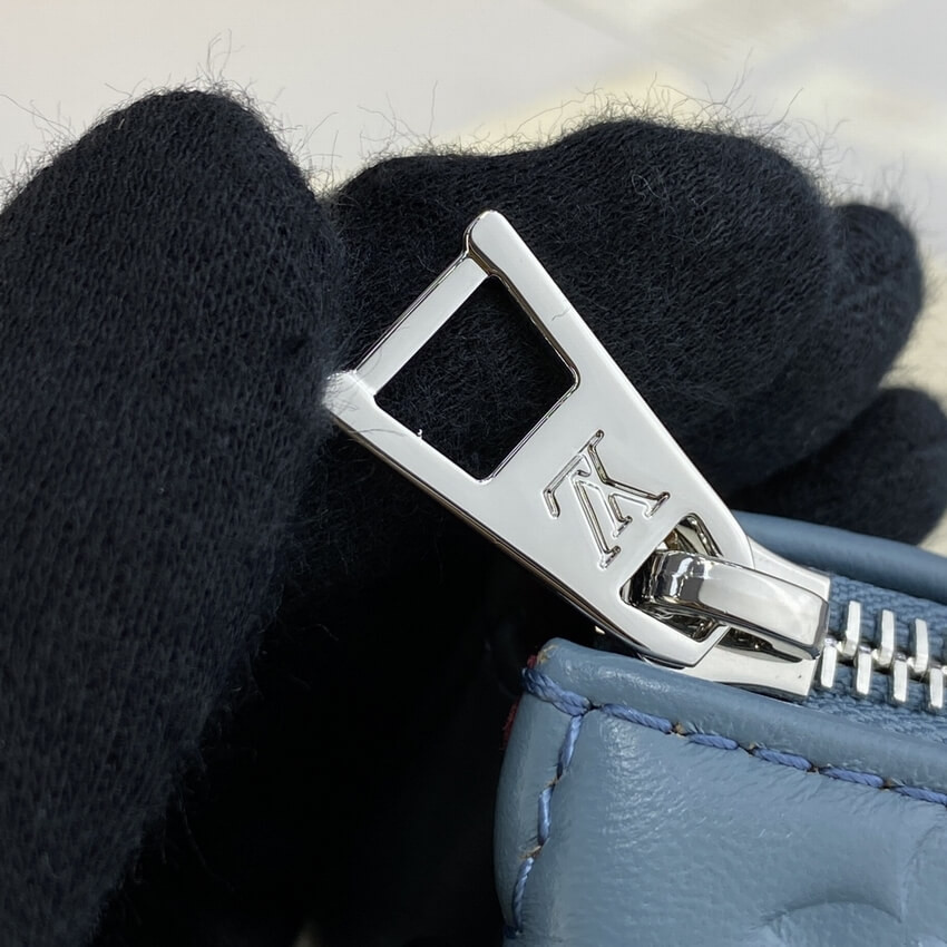 Louis Vuitton Coussin PM M58699 Bleu Glacier