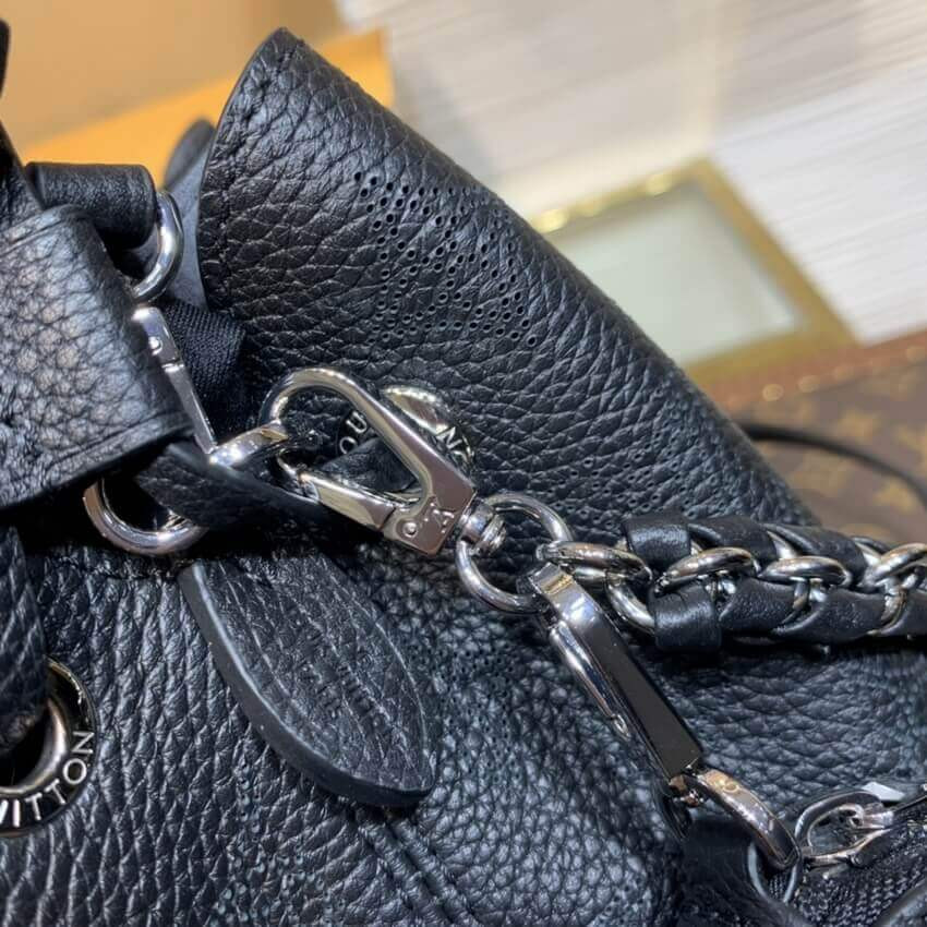 Louis Vuitton Mahina Leather Bella M57070