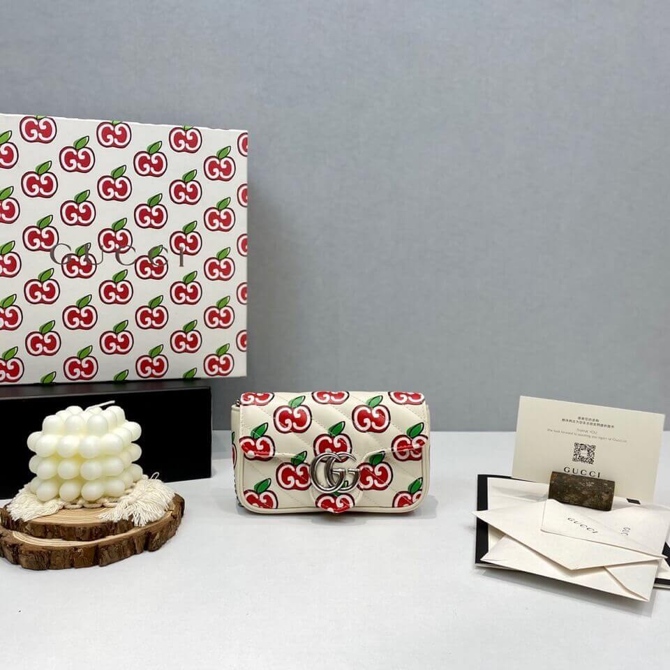 Gucci GG Apple Print Super Mini Bag 476433