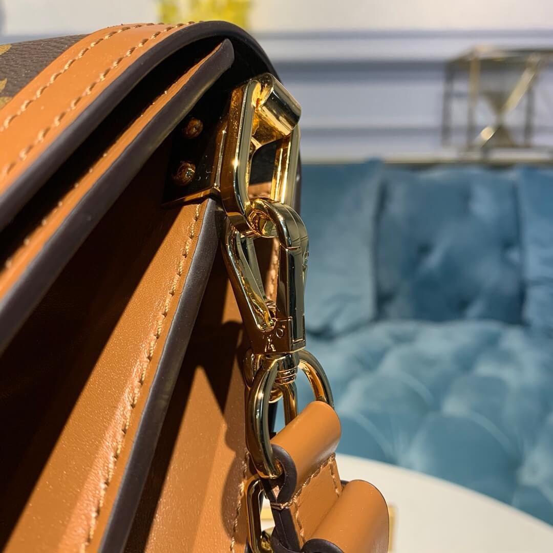 Louis Vuitton Dauphine MM M44392