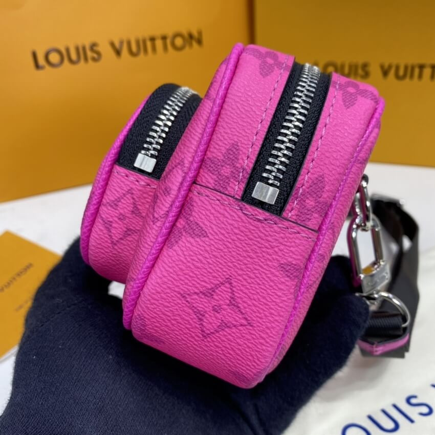 Louis Vuitton Outdoor Pouch Rosy M30781