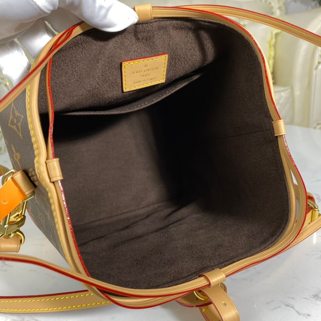 Louis Vuitton Monogram Canvas Bucket Bag M45550