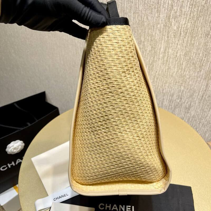 Chanel 21S Deauville Woven Chain Leather Large Shopping Bag A66941