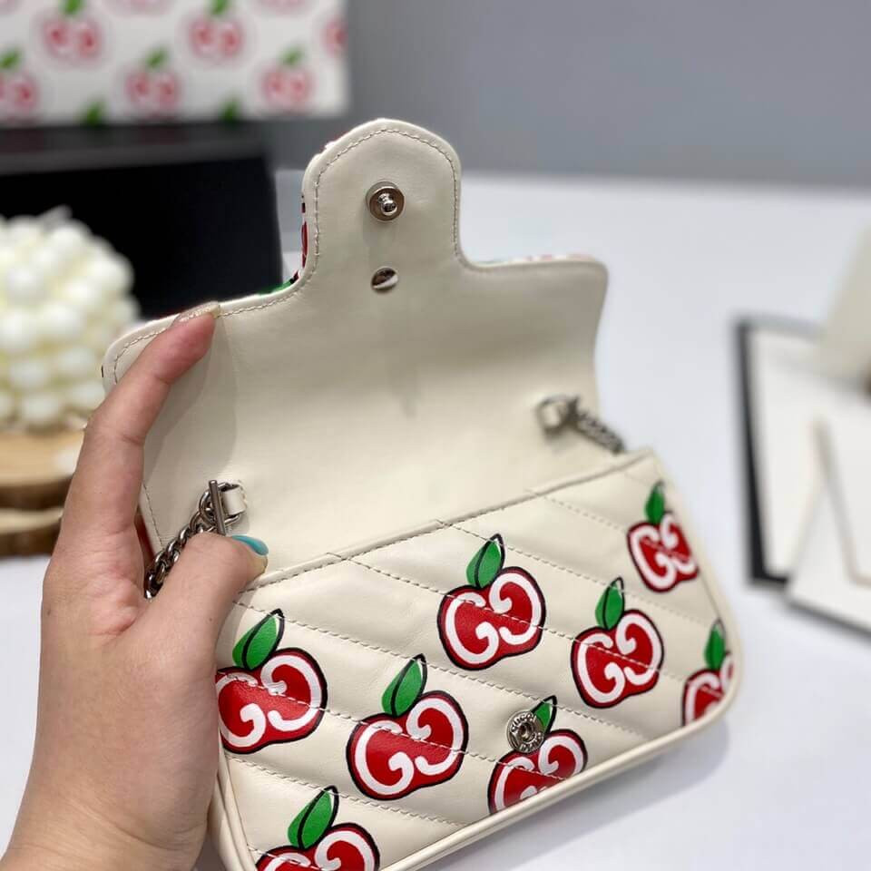 Gucci GG Apple Print Super Mini Bag 476433