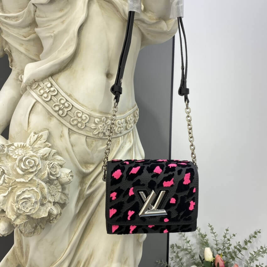 Louis Vuitton Twist PM M58569