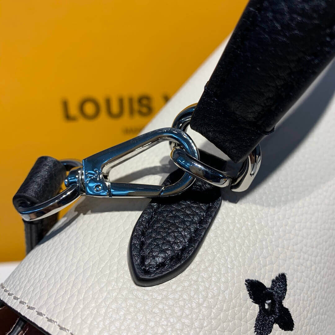 Louis Vuitton Lockme Ever BB M53952