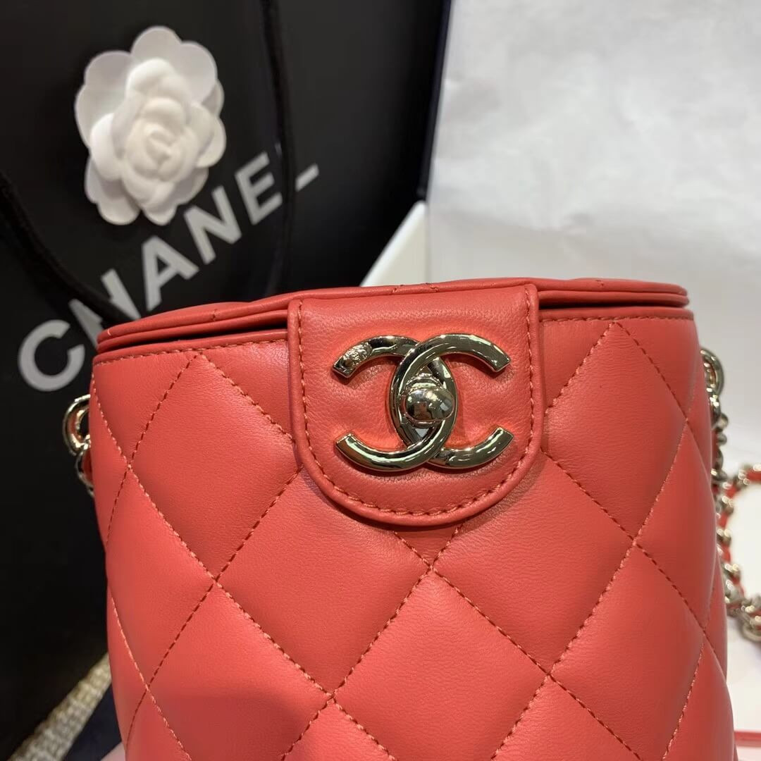 Chanel Round Vanity Case AS1355