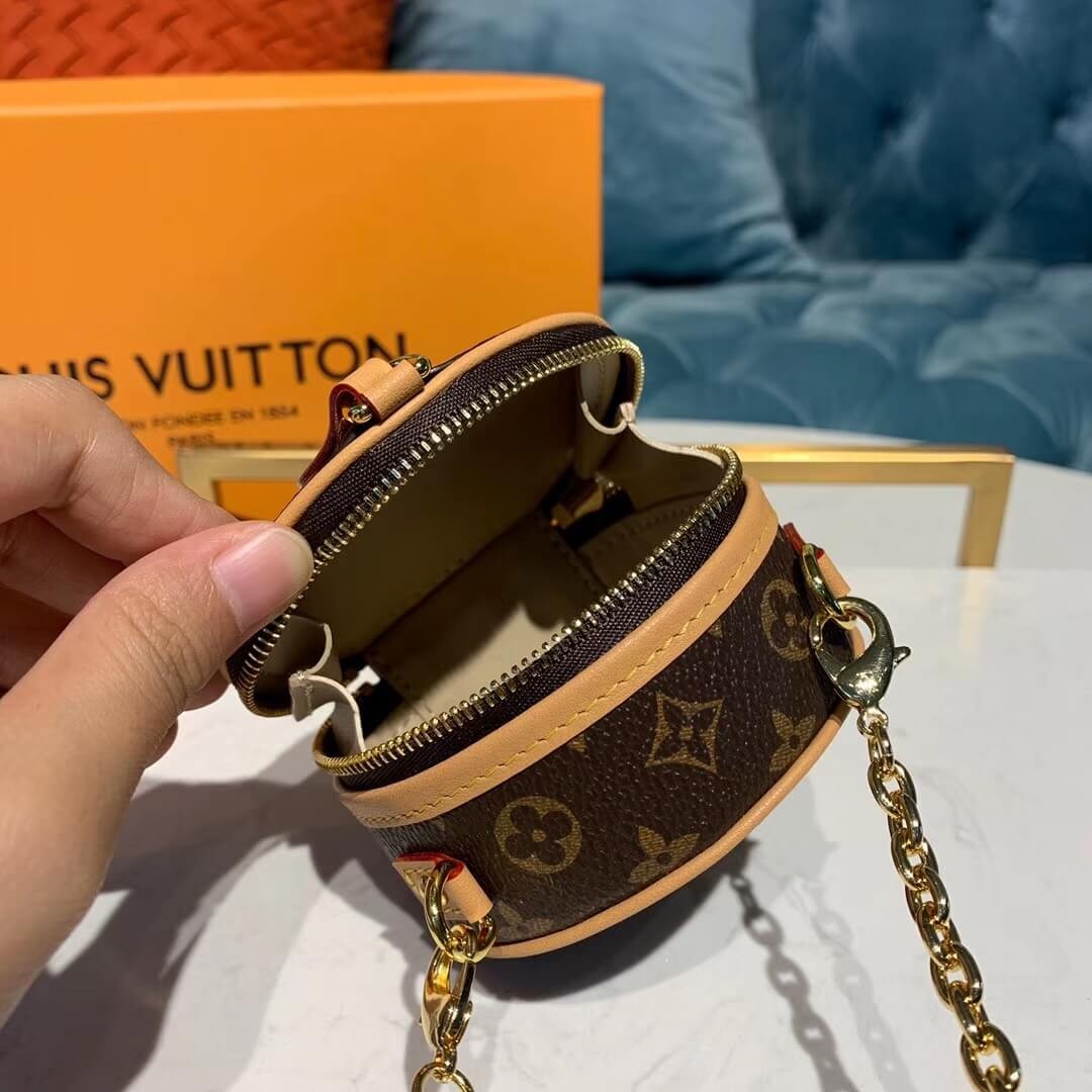 Louis Vuitton Monogram Boite Chapeau Necklace M68570 M68577