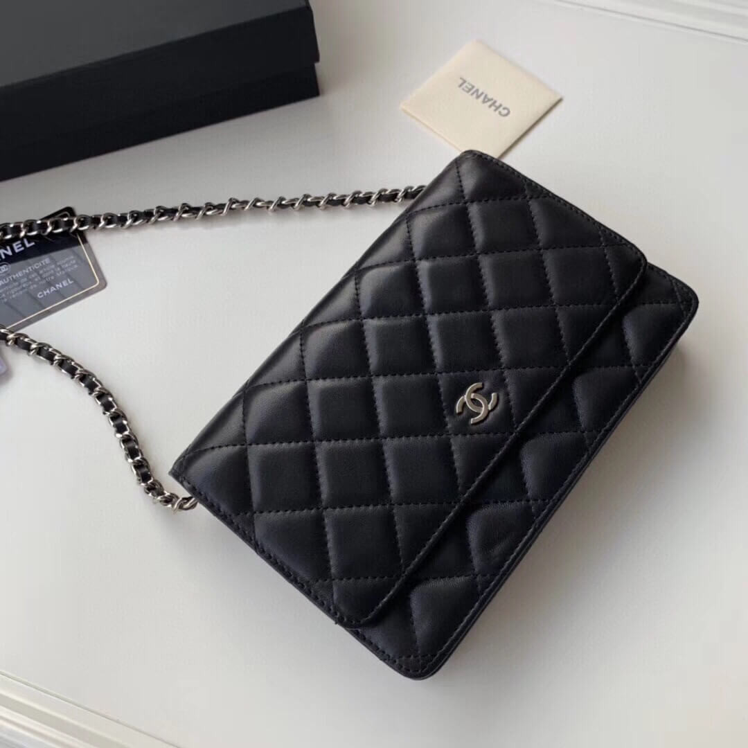 Chanel Classic Lambskin Wallet On Chain WOC AP0250