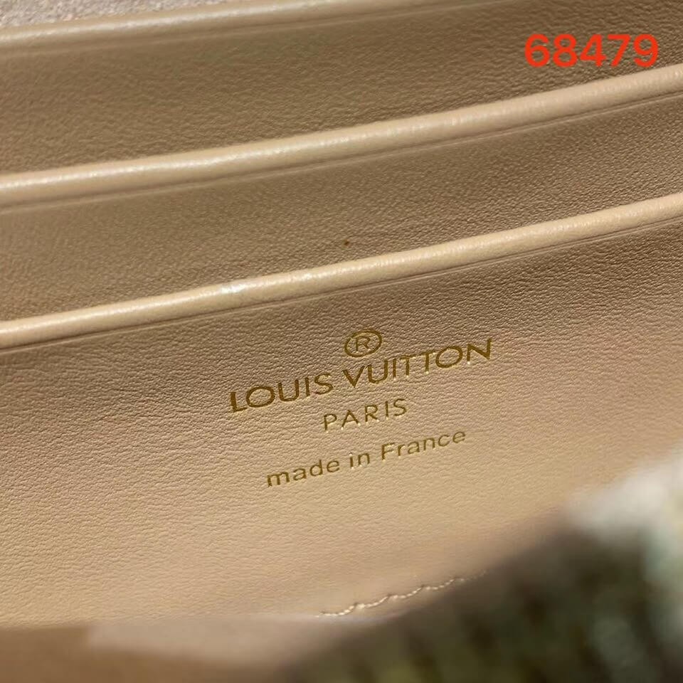 Louis Vuitton New Wave Chain Pochette M63956 M68479