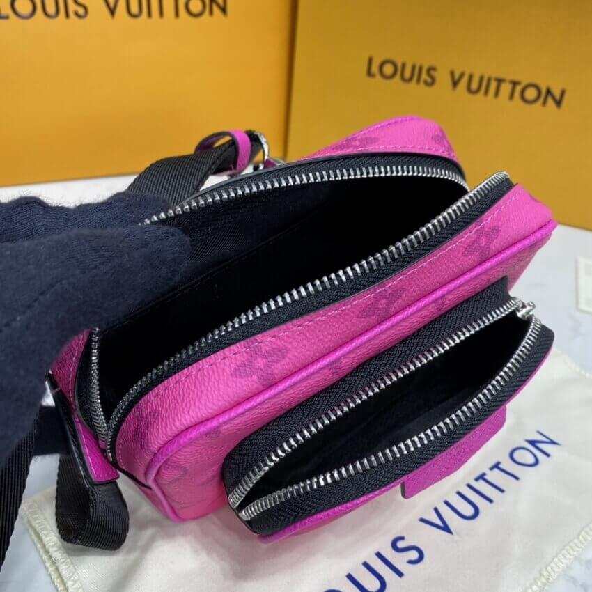 Louis Vuitton Outdoor Pouch Rosy M30781