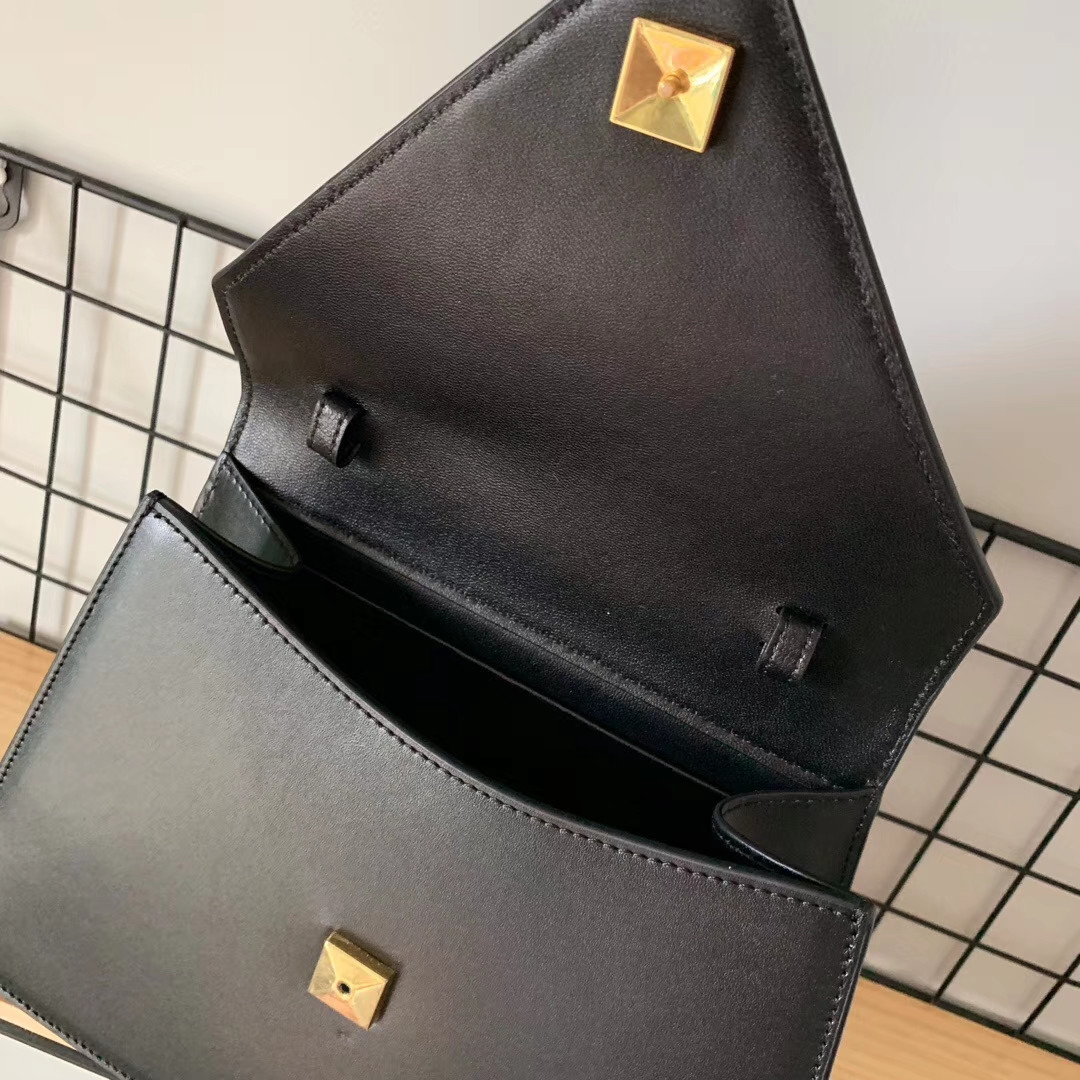 Celine Edwige Bag In Smooth Leather 189923