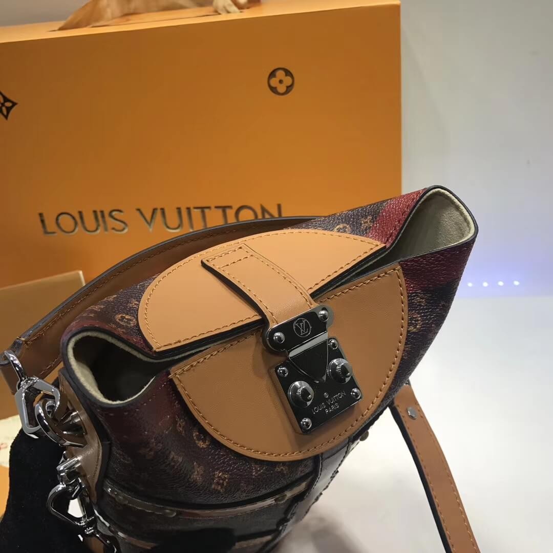 Louis Vuitton Monogram Canvas Duffle Bag M52276