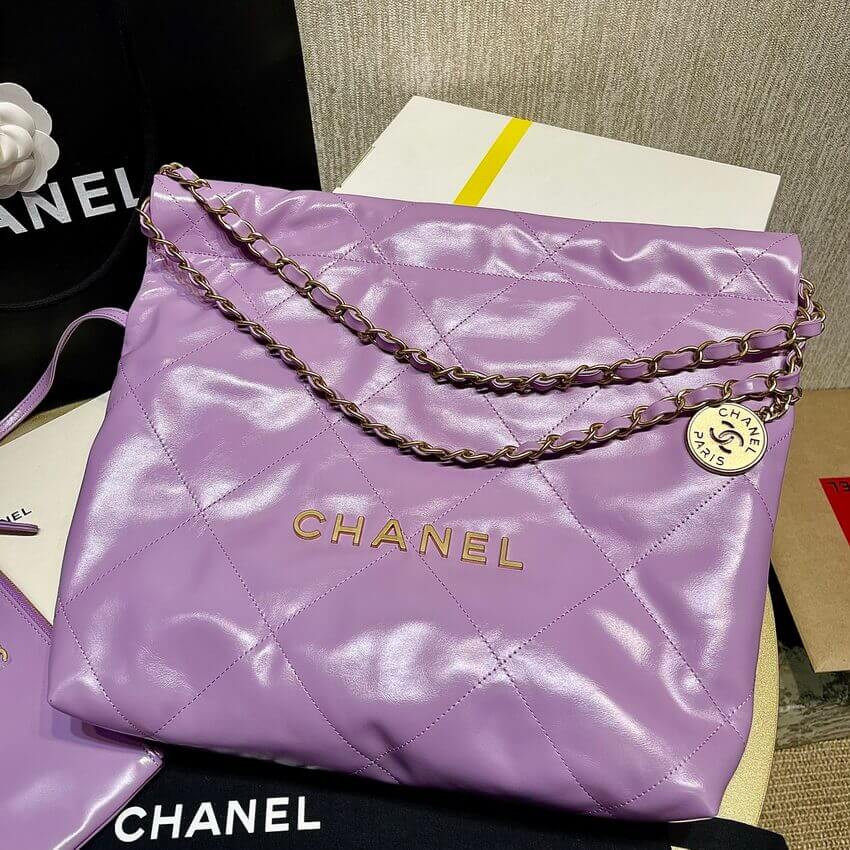 Chanel 22 Handbag Shiny Calfskin AS3261