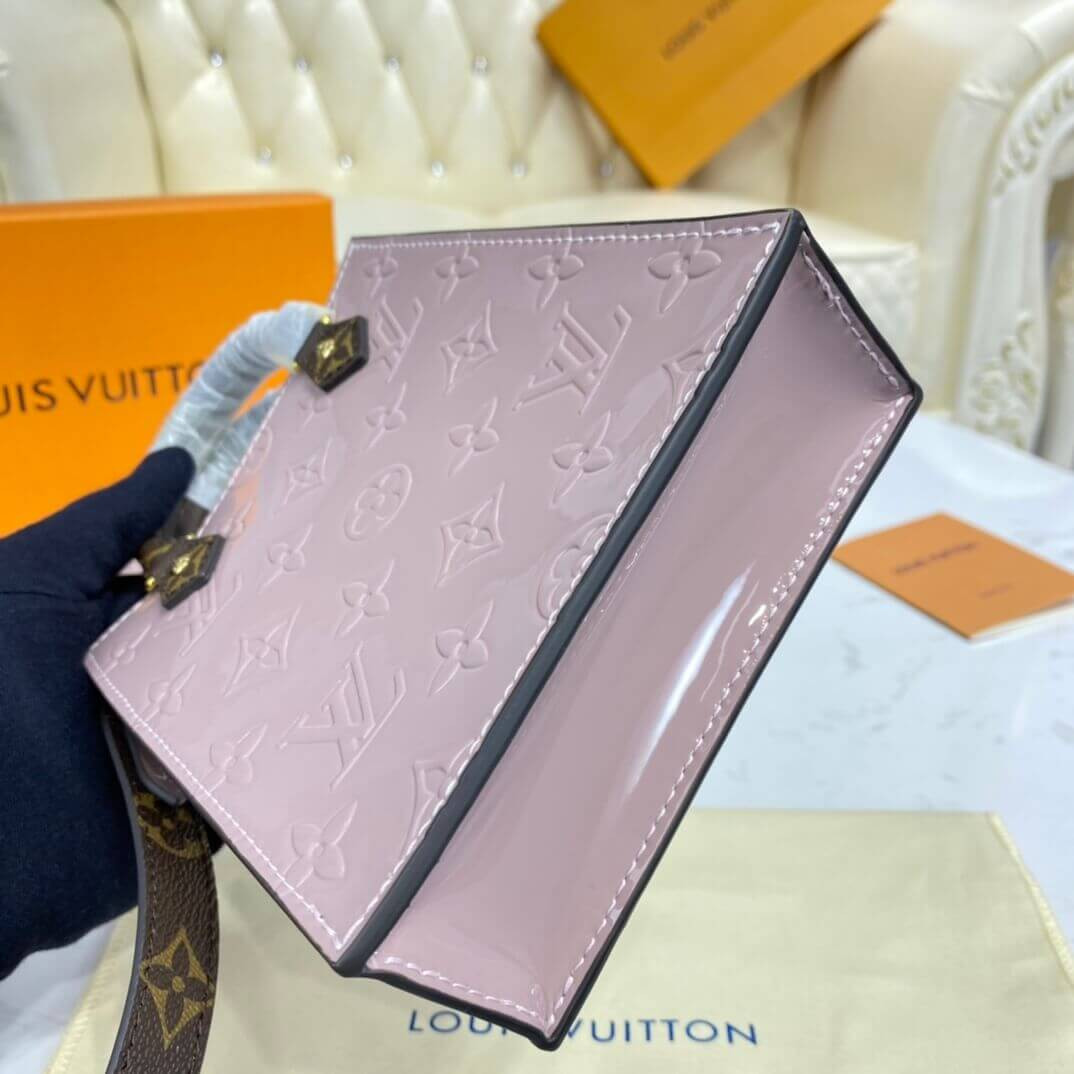 Louis Vuitton Petit Sac Plat M90564