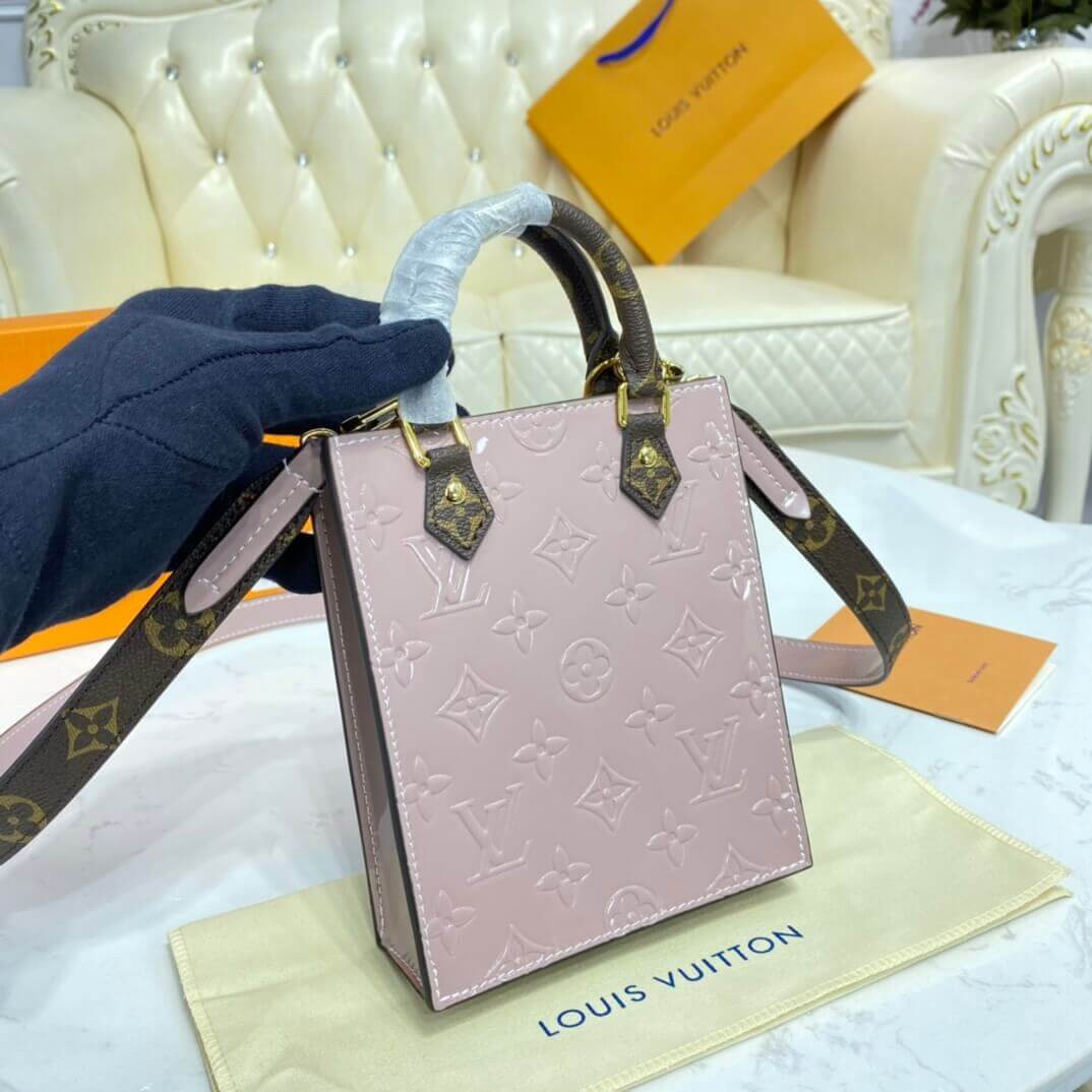 Louis Vuitton Petit Sac Plat M90564