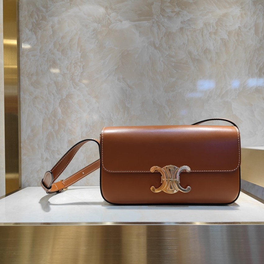 Celine Triomphe Shoulder Bag In Natural Calfskin 194143 Tan